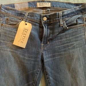 TEXTILE Elizabeth and James Tyler Bootcut Jeans Stretch - Size 30 - NWT